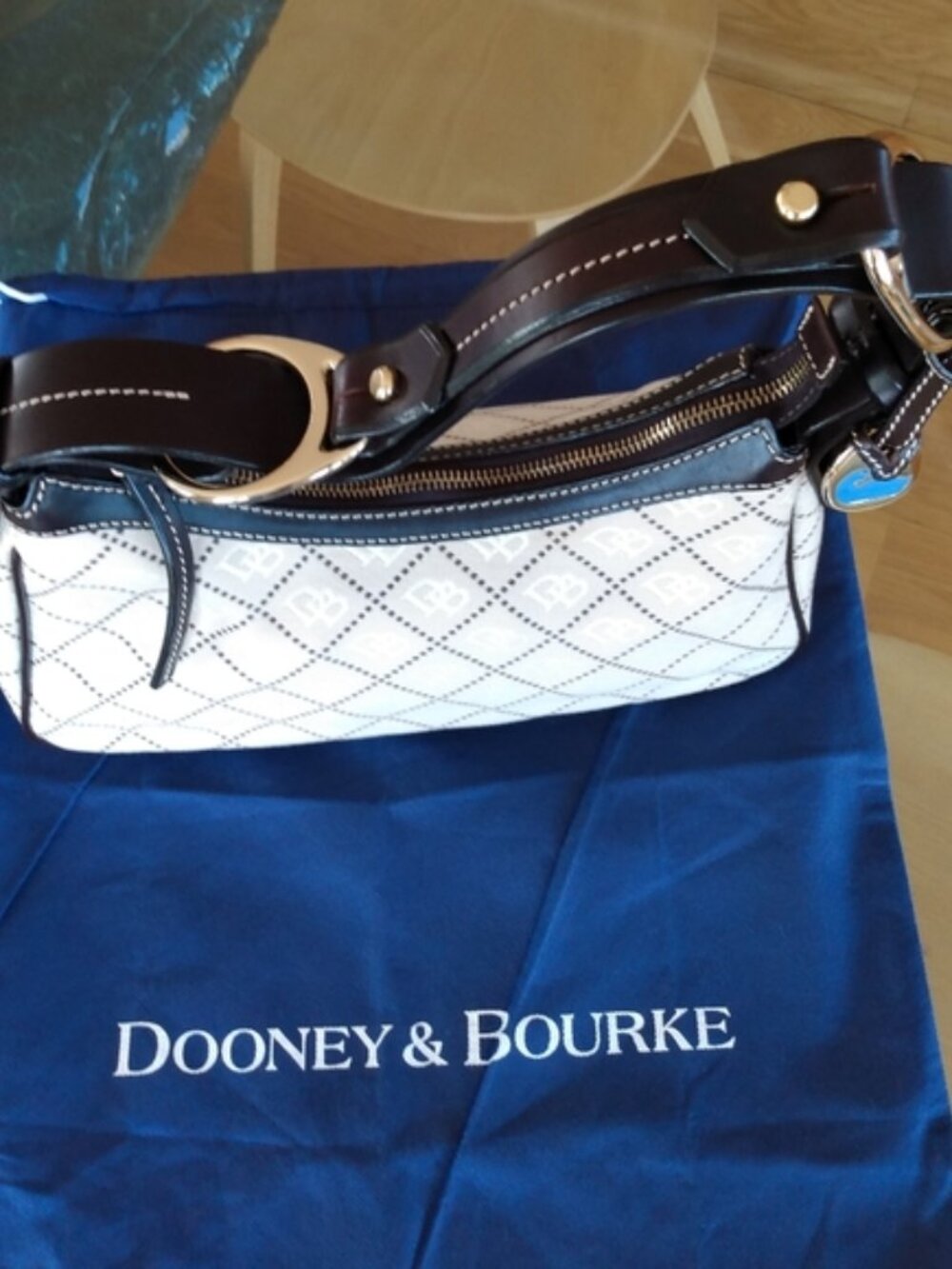 NEW, Vintage D&B Signature Quilted Logo Harness Shoulder Bag - Picture 6 of 16